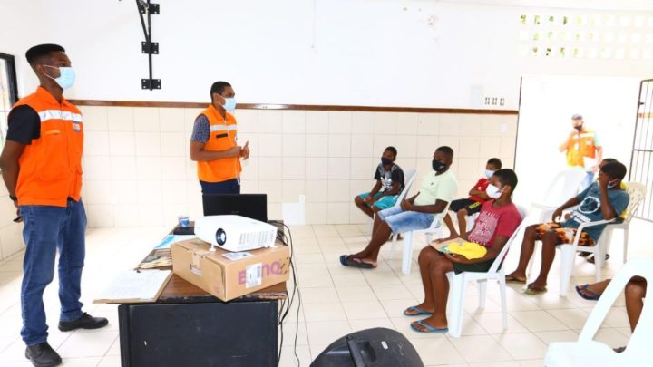 Parceria entre Codesal e voluntários minimizam transtornos da chuva