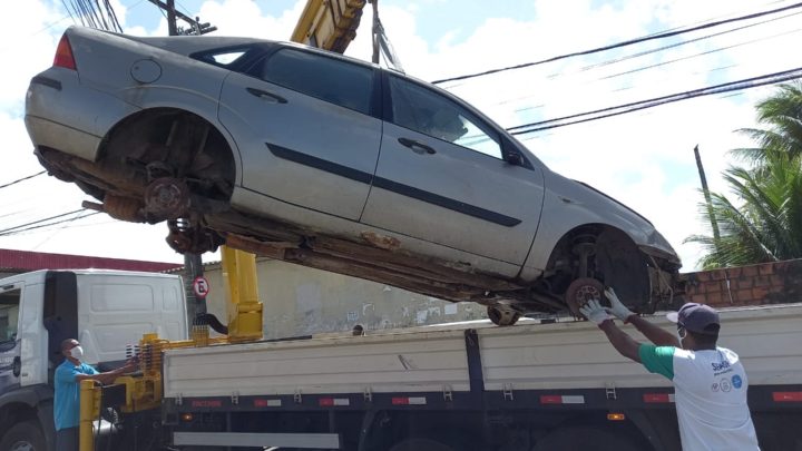 Operação já removeu mais de 200 sucatas em cinco meses