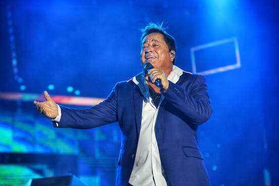 Leonardo se apresenta pela primeira vez no São João da Bahia