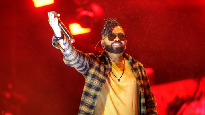 Sofrencia até o dia raiar: Pablo e Silvanno Salles encerram o São João da Bahia no Parque de Exposições