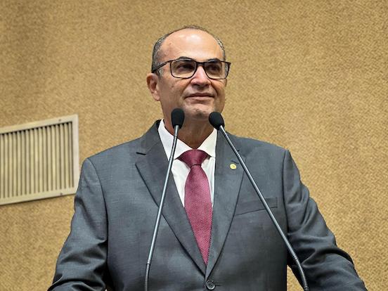 Deputado Hassan ressalta a importância do repórter fotográfico