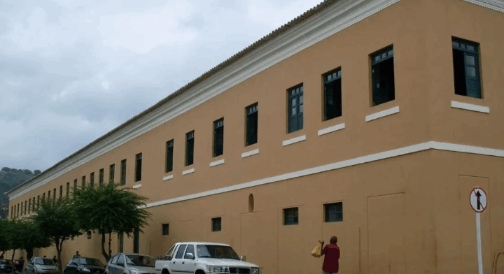 Estudantes da UFRB suspendem aulas devido à guerra entre facções em Cachoeira e São Félix