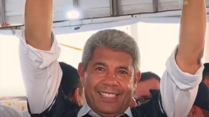 Jerônimo ganha título em Riachão e inspira forró celebrando o 364º município visitado